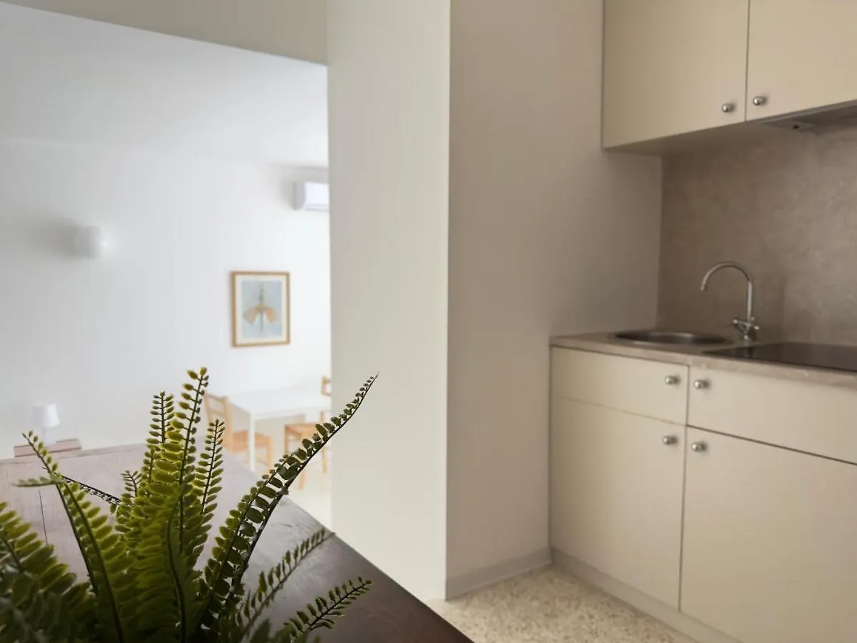 Apartments Navigli 米兰 0*,